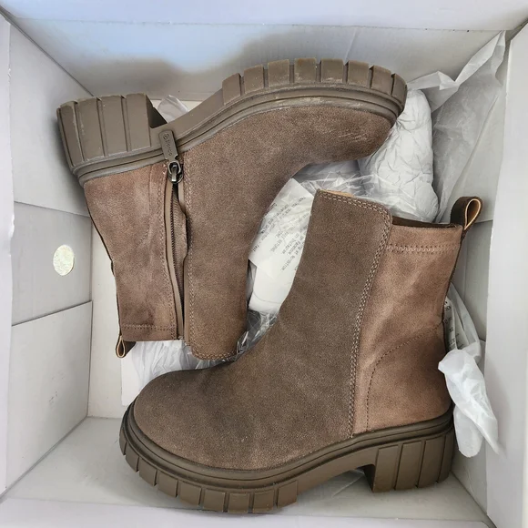 Women Boots. BlondoWaterproof Leather Bootie - Dark Taupe/combat Boots Brown - Picture 6 of 7